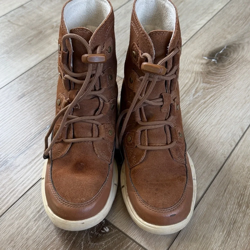 SOREL Kids Explorer Joan Boots